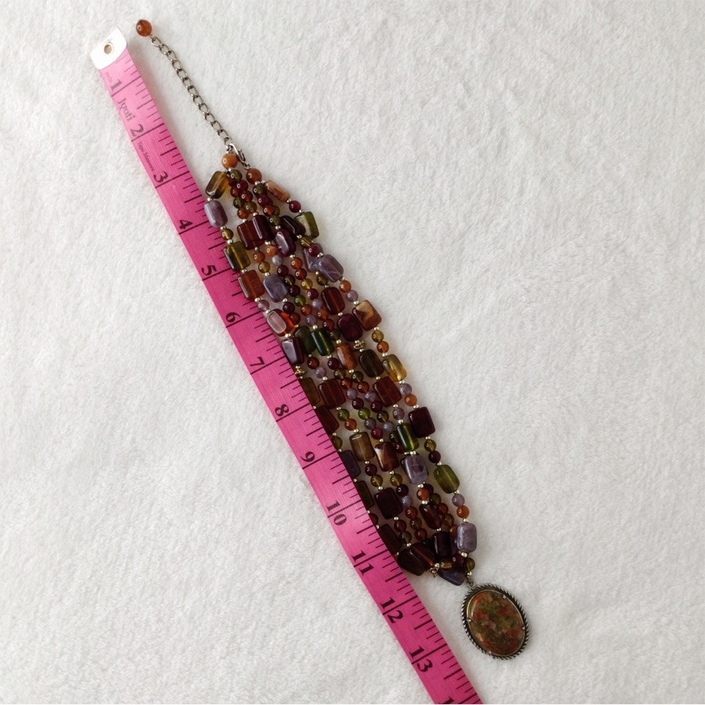 LAST CHANCE -RE-LISTING AT $48 TOMORROW Vtg Unakite Pendant Lucite Bead Necklace - Picture 14 of 16